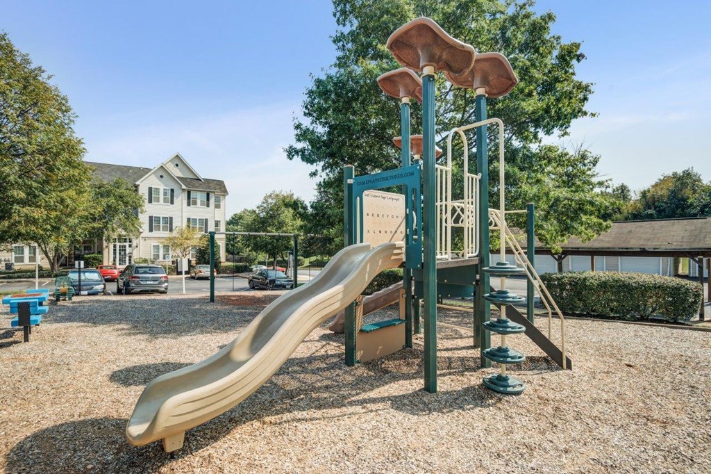the playground at the estates apartments