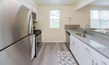 105 H1 Charles Drive 1-2 Beds Townhouse for Rent - Photo Gallery 5