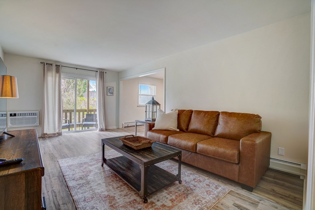 best garden style one bedroom and two bedroom rental apartments at brighton arms apartments in neptune city, nj near jersey shore medical student short term fully furnished housing available