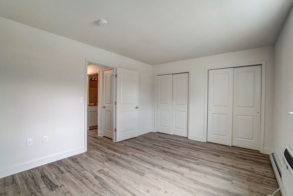 best garden style one bedroom and two bedroom rental apartments at brighton arms apartments in neptune city, nj near jersey shore medical student short term fully furnished housing available