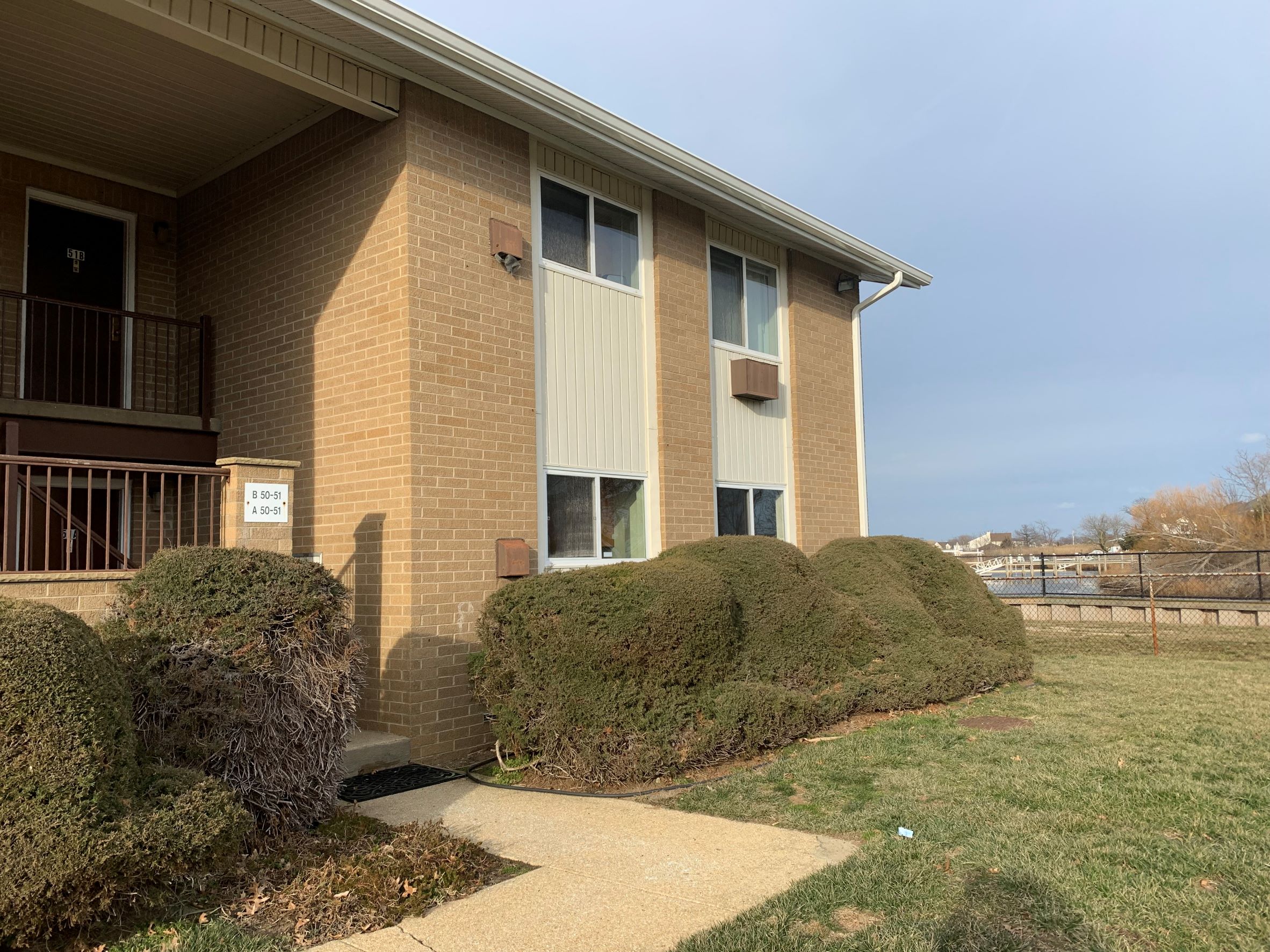 best garden style one bedroom and two bedroom rental apartments for rent at edgewater east/west apartments in long branch, nj near the jersey shore beach on the water