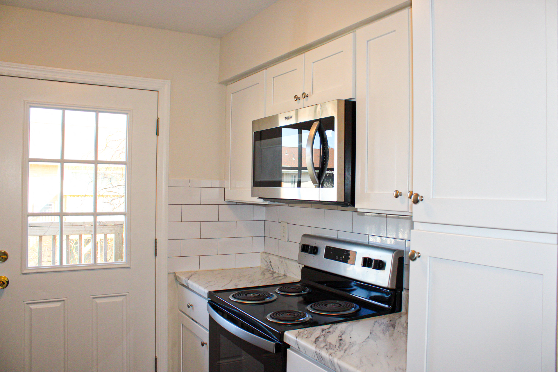 best garden style one bedroom and two bedroom rental apartments for rent at edgewater east/west apartments in long branch, nj near the jersey shore beach on the water