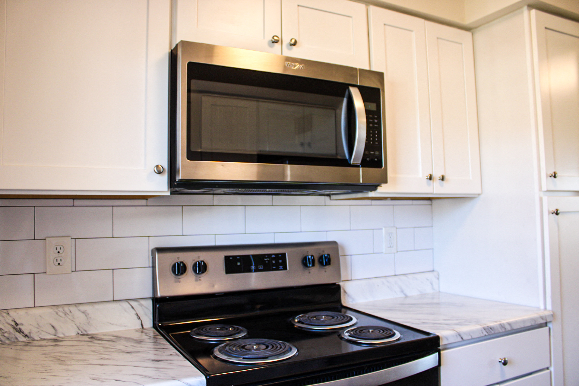 best garden style one bedroom and two bedroom rental apartments for rent at edgewater east/west apartments in long branch, nj near the jersey shore beach on the water