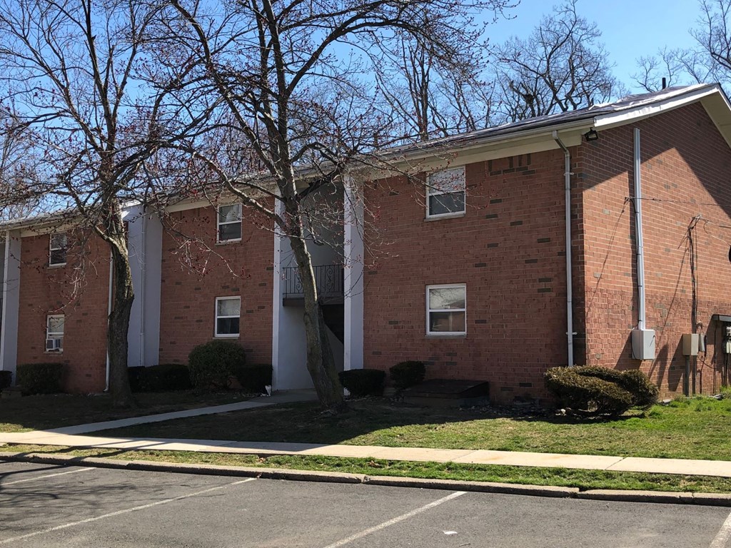 apartments for rent one and two bedroom at tree haven apartments in aberdeen matawan nj best apartments monmouth county nj