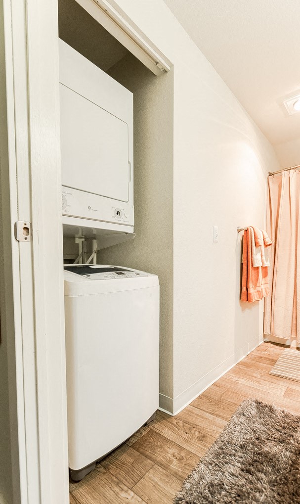 Tacoma Apartments - Altitude 104 Apartments - Laundry