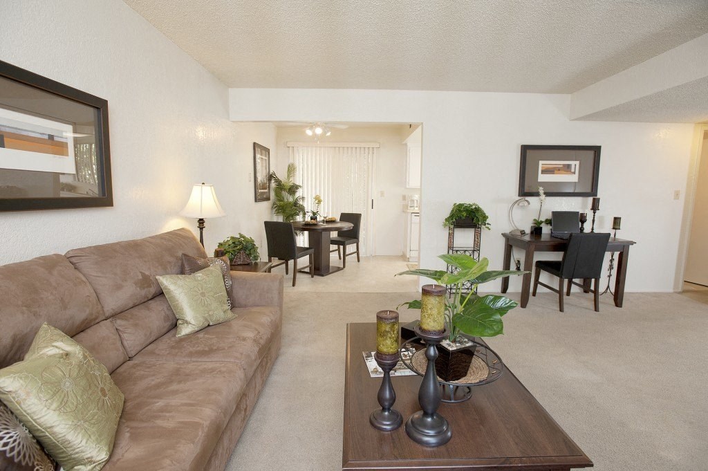 Fairway Estates is a similar property to LAUREL GLEN located in Manteca