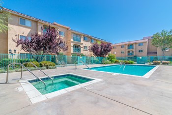 43862 15th St. 1-2 Beds Apartment for Rent - Photo Gallery 3